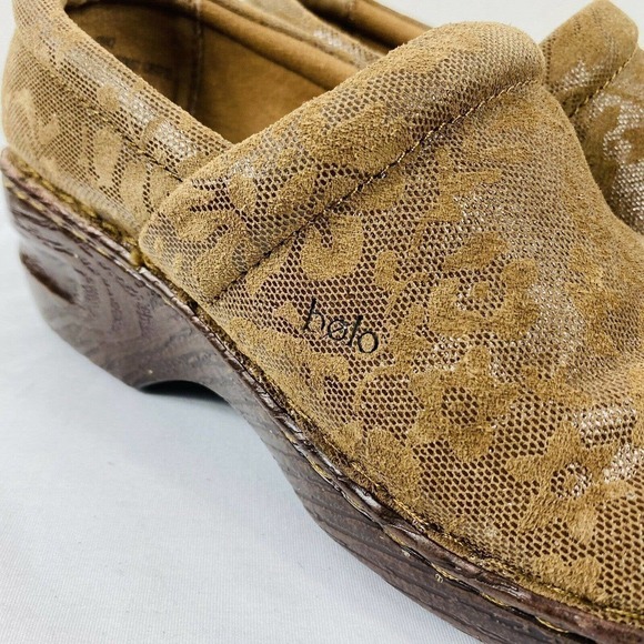 Bolo Brown Lace Print Leather Clogs - Picture 2 of 7